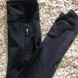 black lululemon